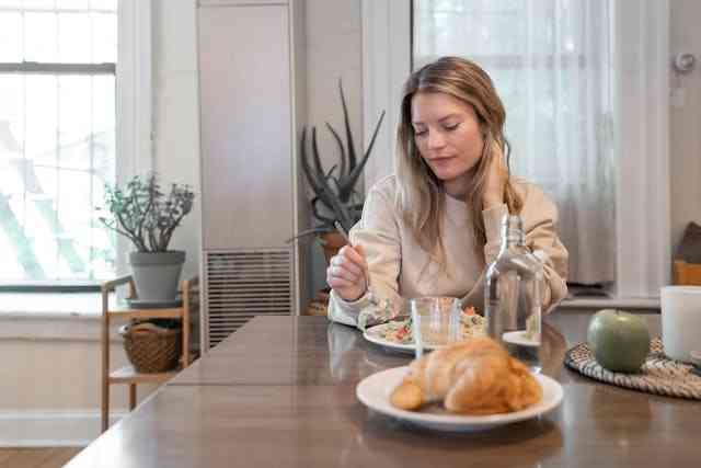 mindful-eating-in-hindi